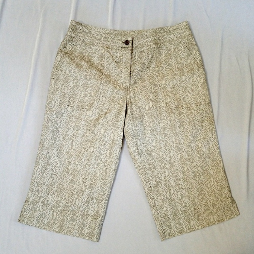 Sigrid Olsen Poet 09 Tan Below Knee Capris with Pockets